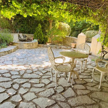 Gite Des Carmes And Spa Le Thor Εξωτερικό φωτογραφία