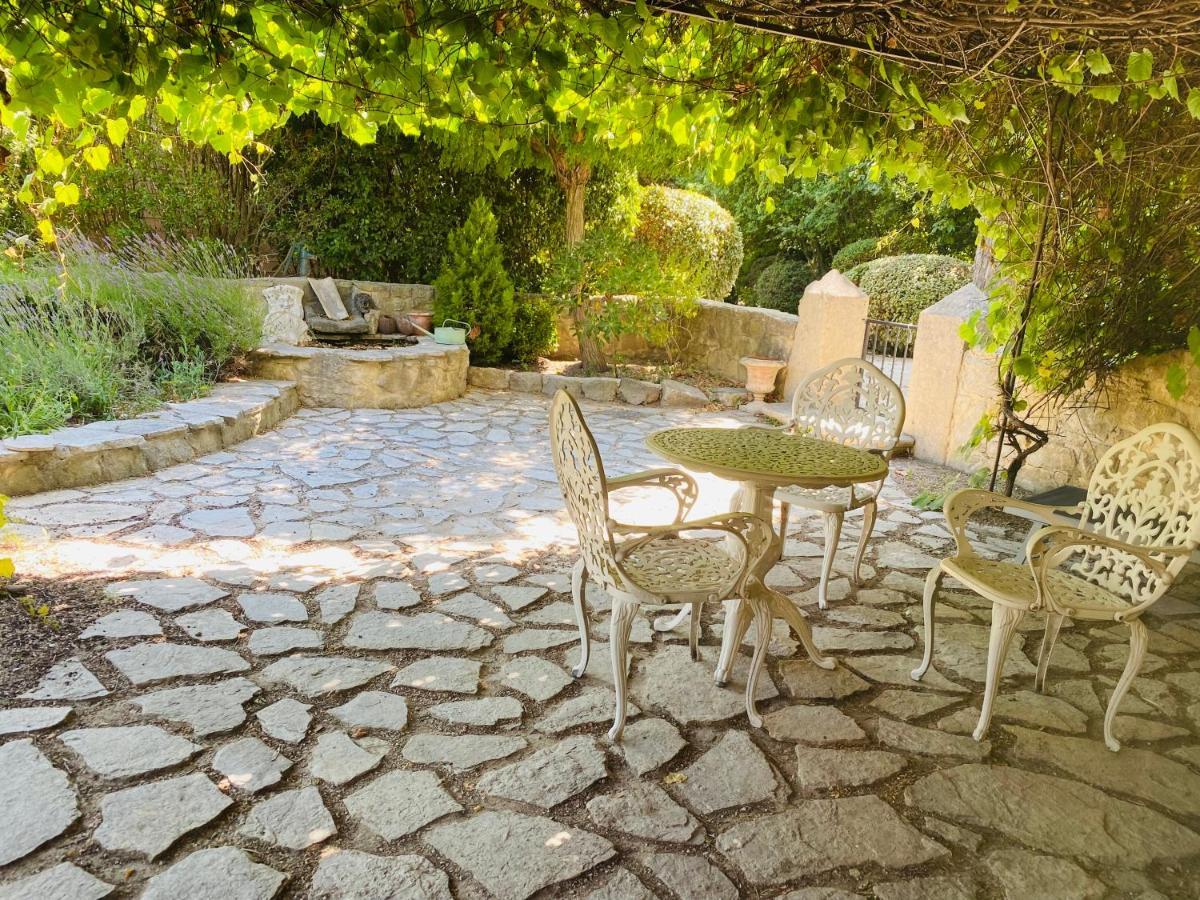 Gite Des Carmes And Spa Le Thor Εξωτερικό φωτογραφία