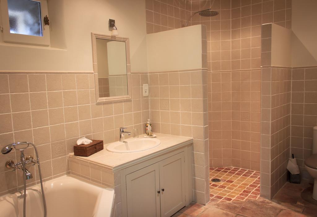 Gite Des Carmes And Spa Le Thor Εξωτερικό φωτογραφία
