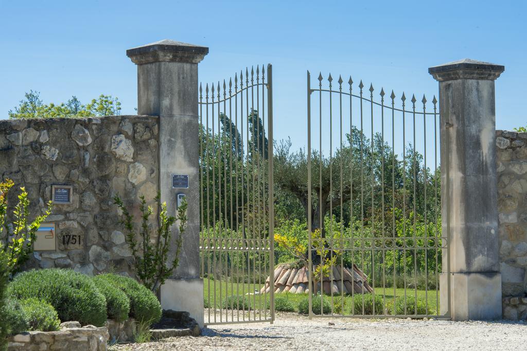 Gite Des Carmes And Spa Le Thor Εξωτερικό φωτογραφία